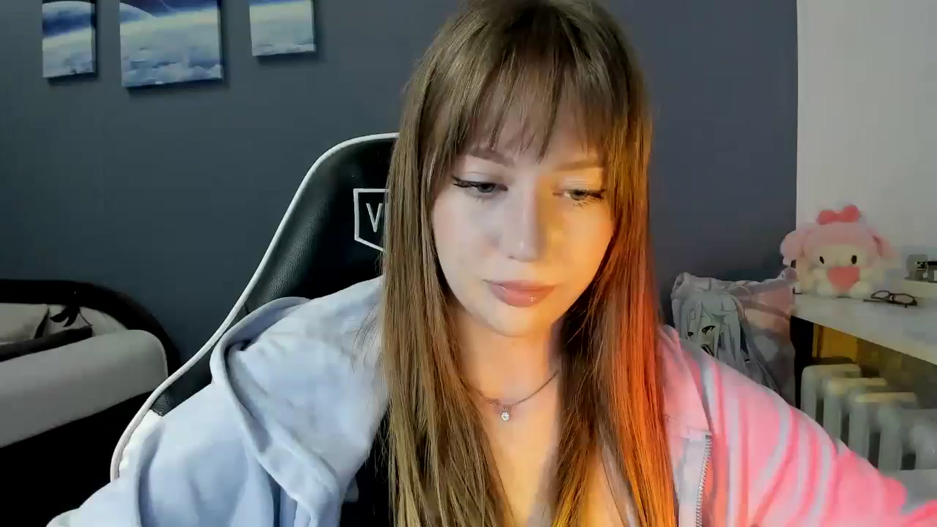 Gallery image thumbnail from RoboSasha's myfreecams stream on, 10/08/2025, 13:39 image 11 of 20