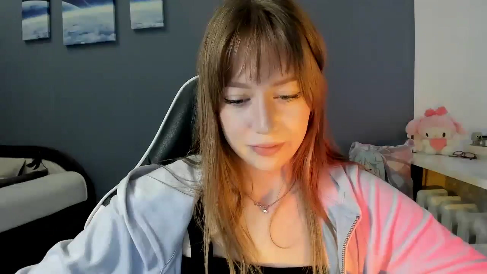 Gallery image thumbnail from RoboSasha's myfreecams stream on, 10/08/2025, 13:39 image 5 of 20