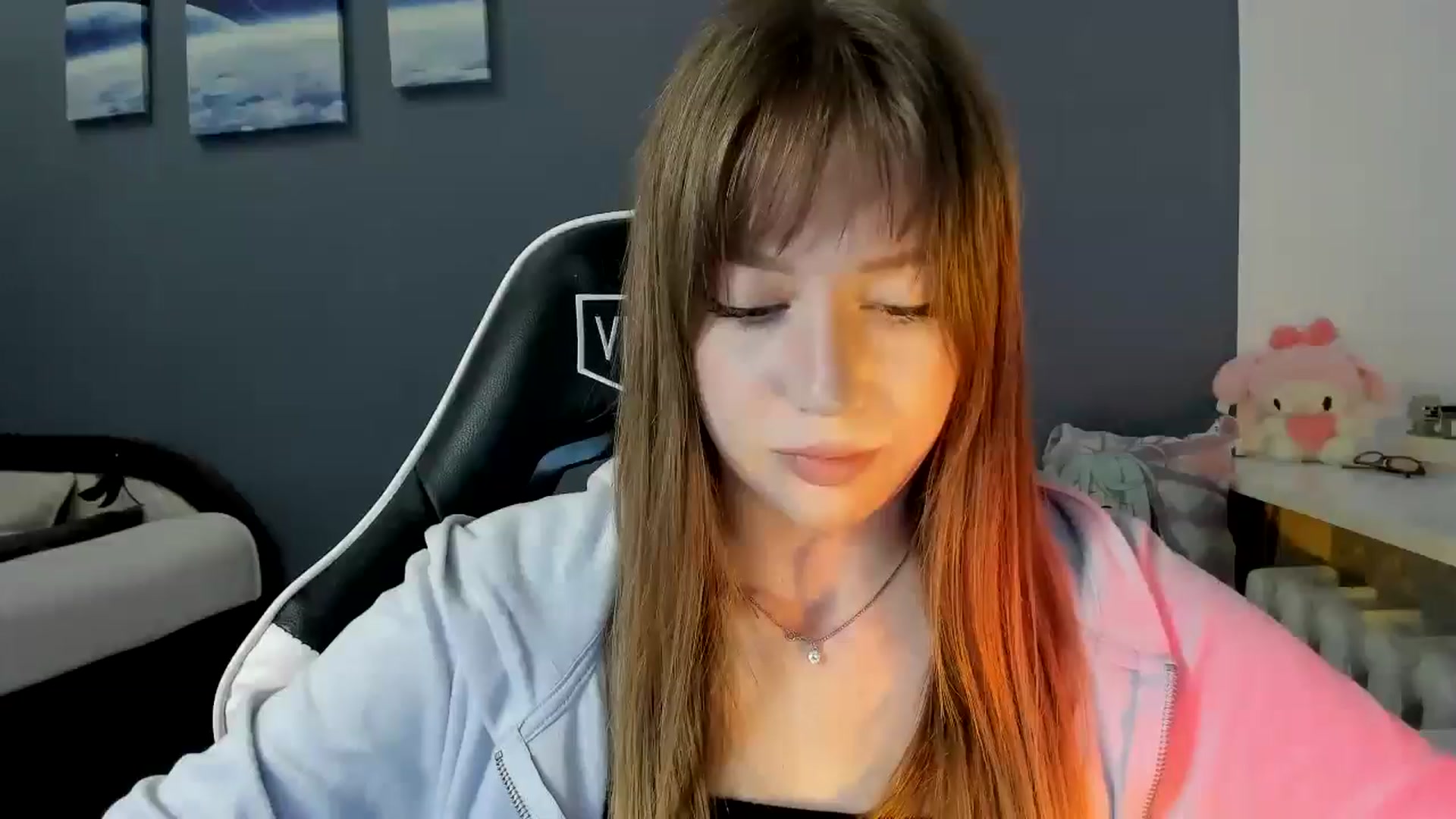 Gallery image thumbnail from RoboSasha's myfreecams stream on, 10/08/2025, 13:39 image 8 of 20