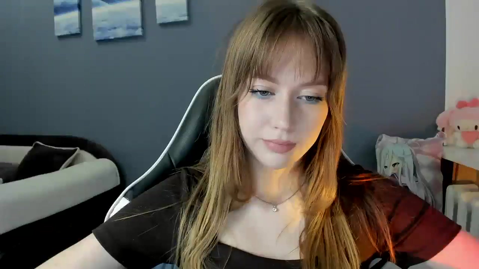 Gallery image thumbnail from RoboSasha's myfreecams stream on, 10/09/2025, 13:08 image 18 of 20