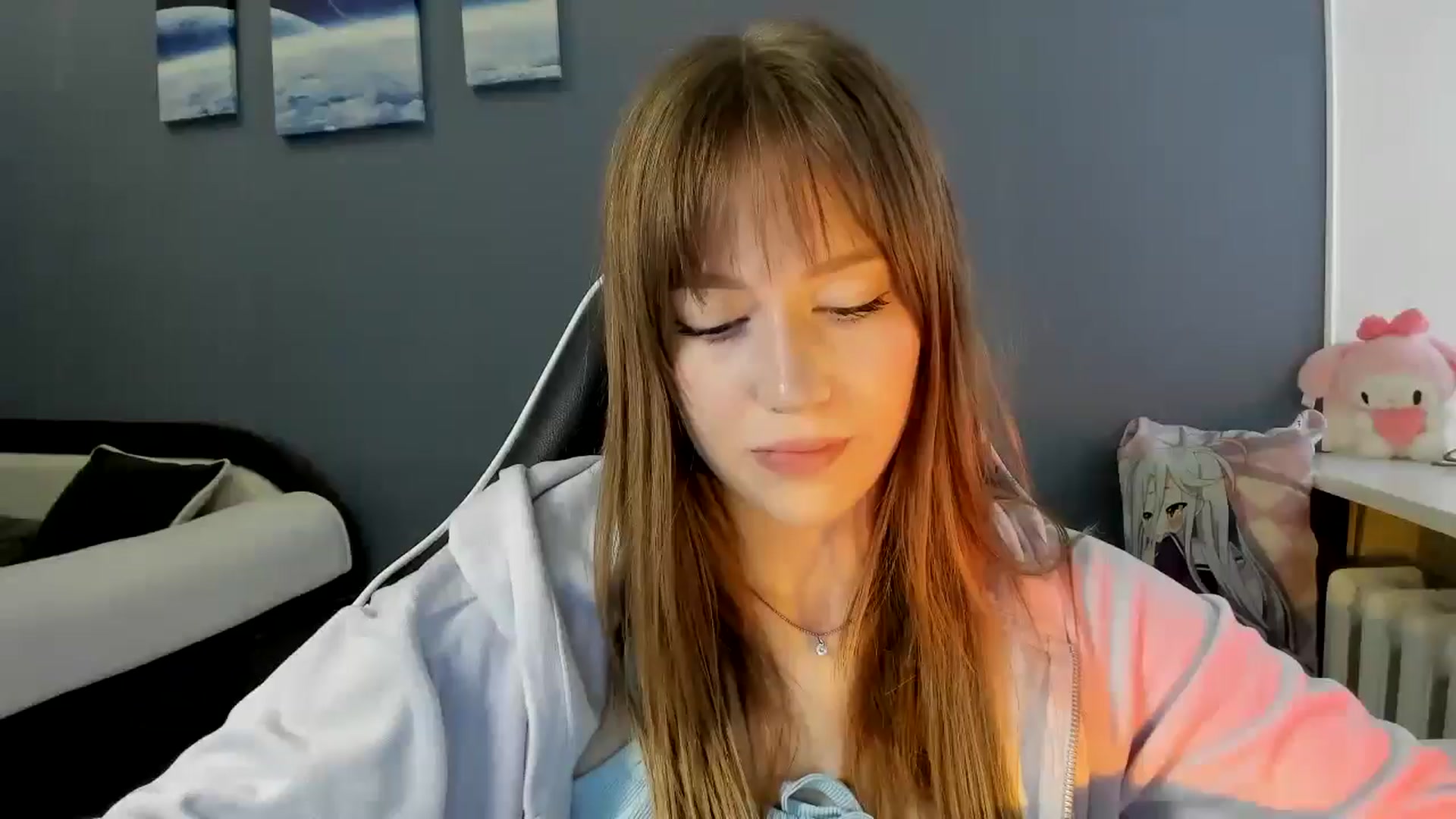 Gallery image thumbnail from RoboSasha's myfreecams stream on, 10/10/2025, 12:47 image 1 of 20