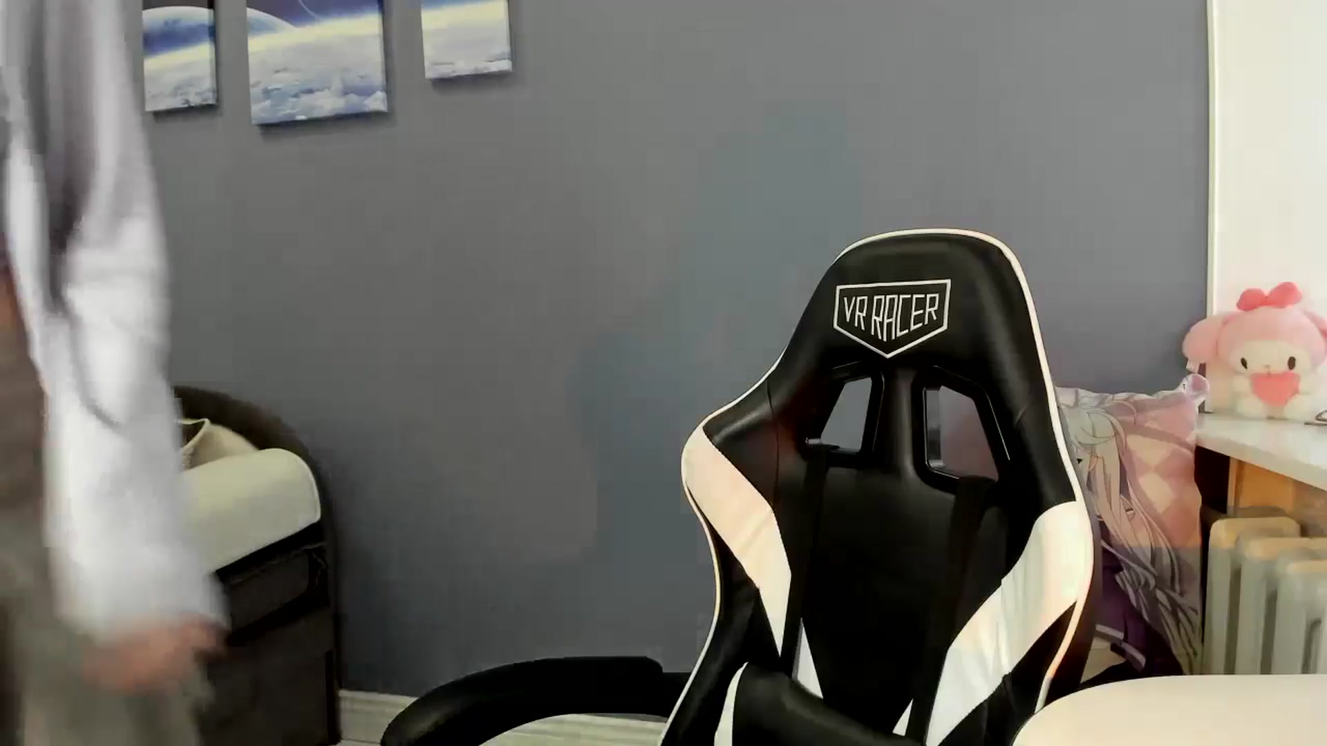 Gallery image thumbnail from RoboSasha's myfreecams stream on, 10/10/2025, 12:47 image 8 of 20