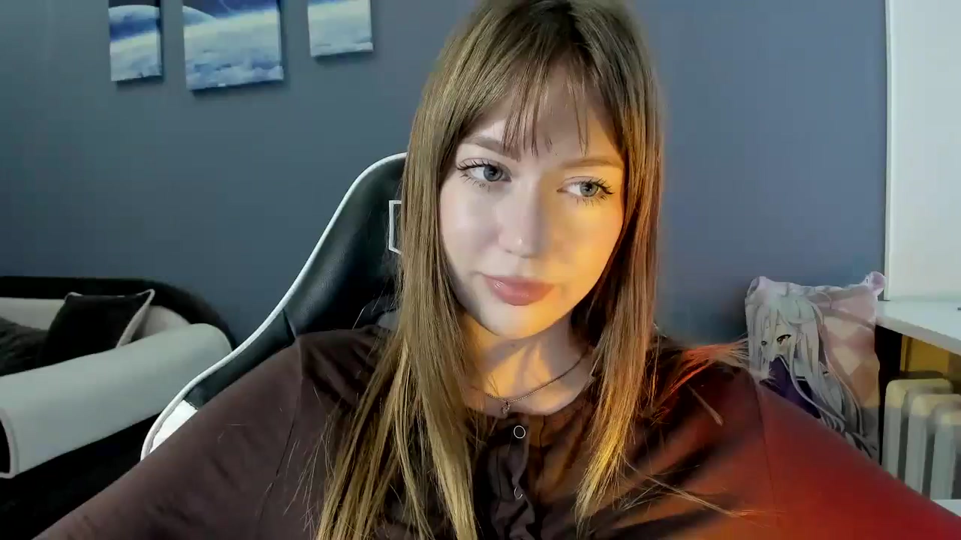 Gallery image thumbnail from RoboSasha's myfreecams stream on, 10/13/2025, 11:30 image 13 of 20