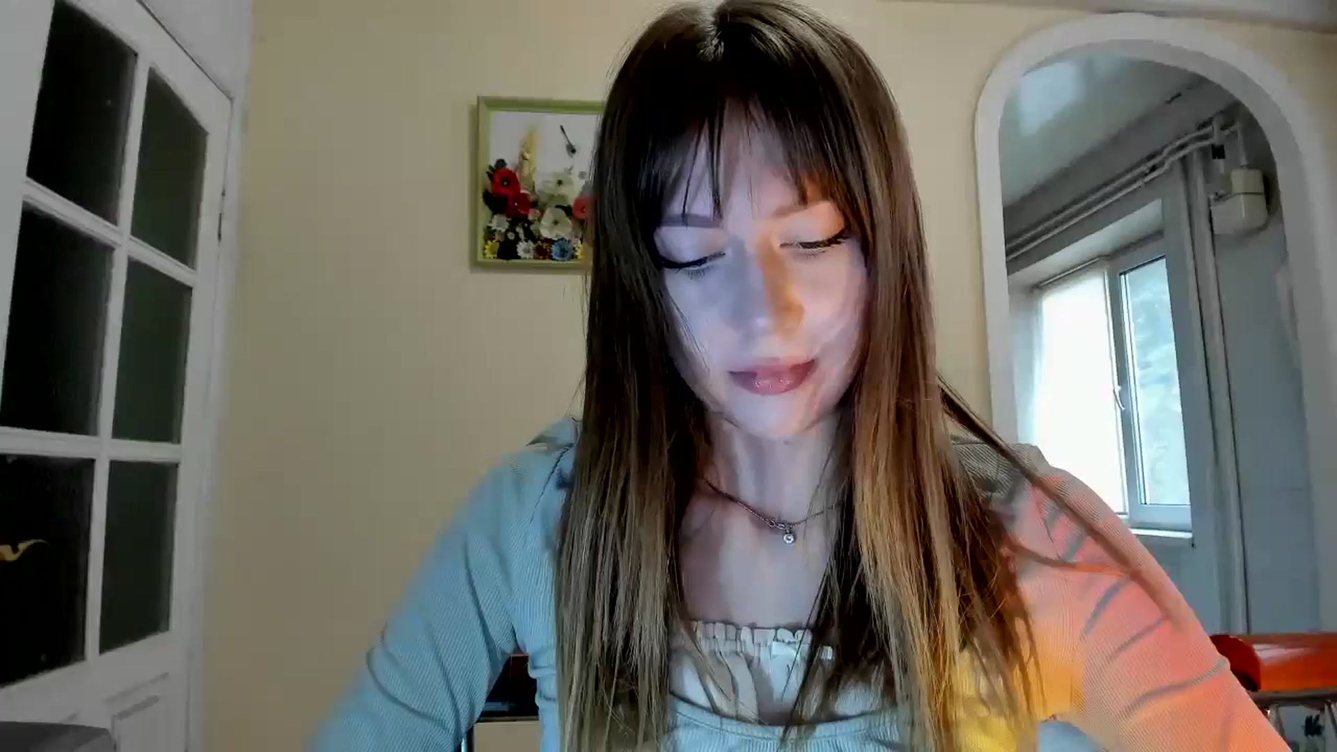 Gallery image thumbnail from RoboSasha's myfreecams stream on, 10/17/2025, 11:53 image 13 of 20