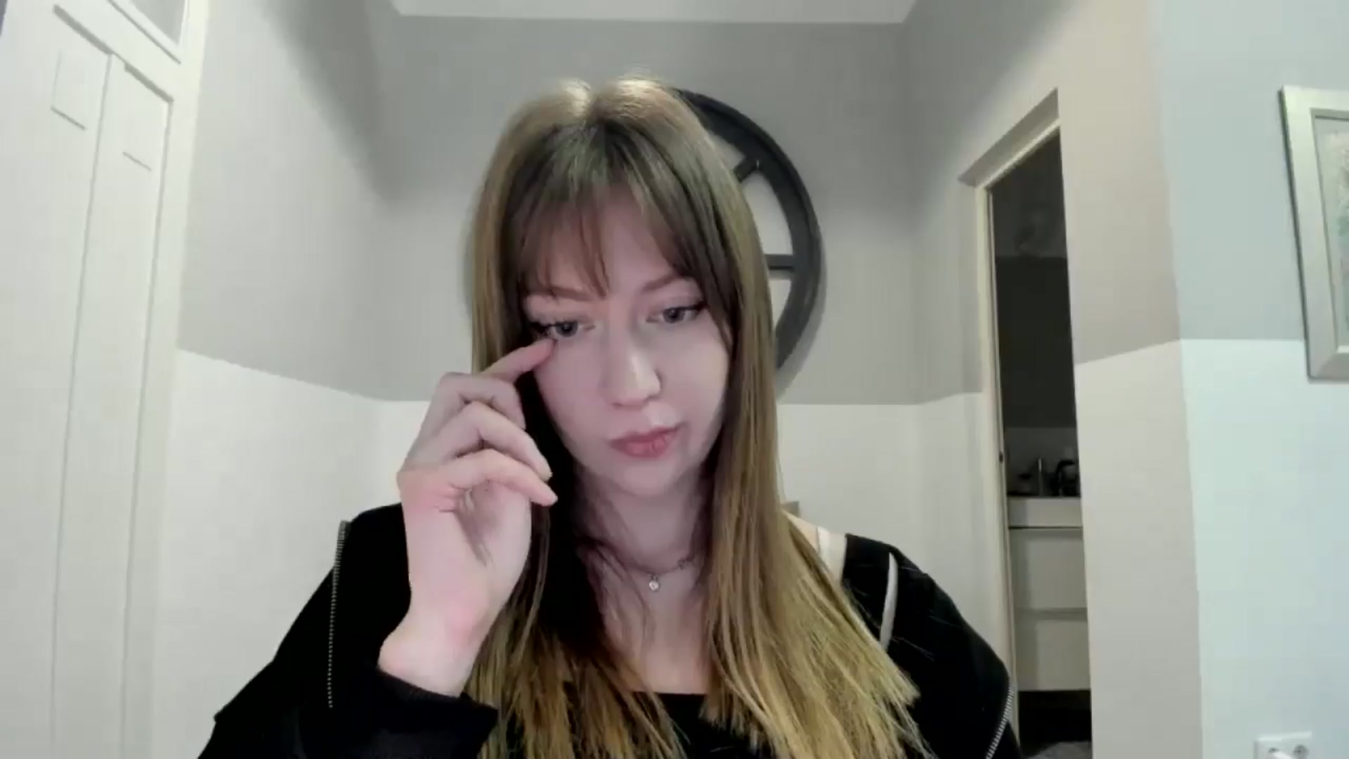 Gallery image thumbnail from RoboSasha's myfreecams stream on, 11/05/2025, 15:42 image 4 of 20