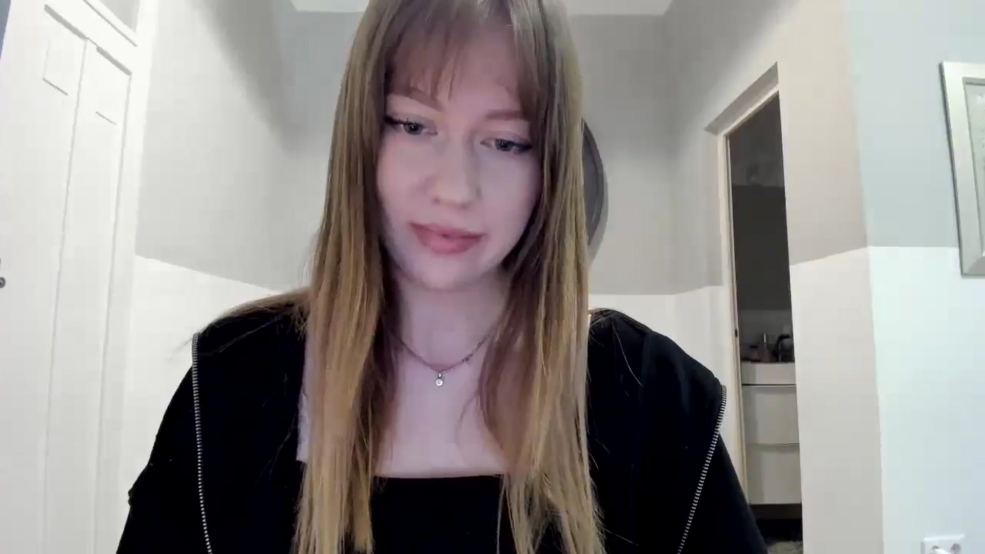 Gallery image thumbnail from RoboSasha's myfreecams stream on, 11/05/2025, 15:42 image 2 of 20