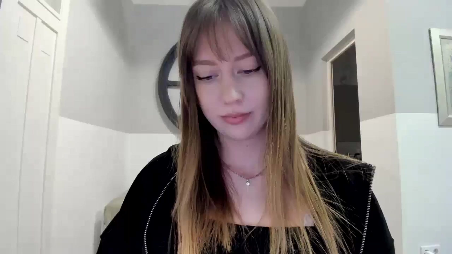 Gallery image thumbnail from RoboSasha's myfreecams stream on, 11/05/2025, 15:42 image 11 of 20