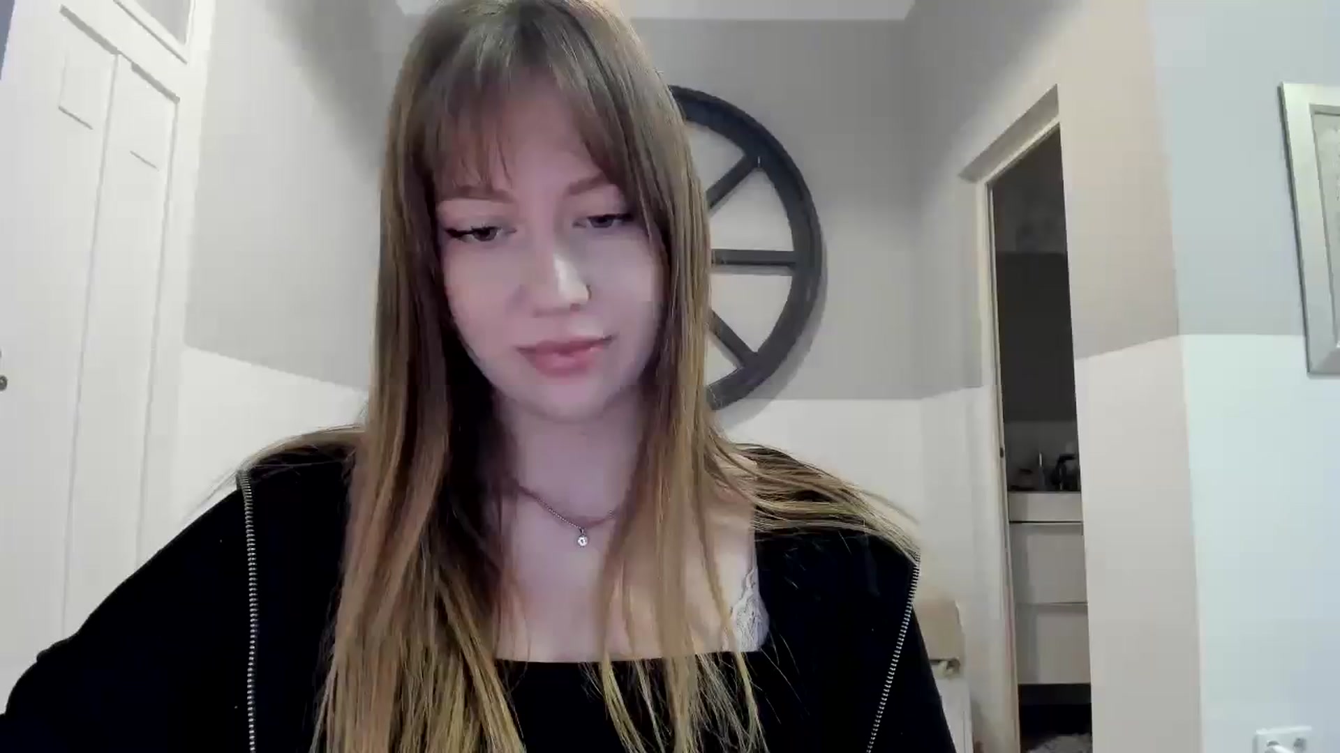 Gallery image thumbnail from RoboSasha's myfreecams stream on, 11/05/2025, 15:42 image 1 of 20