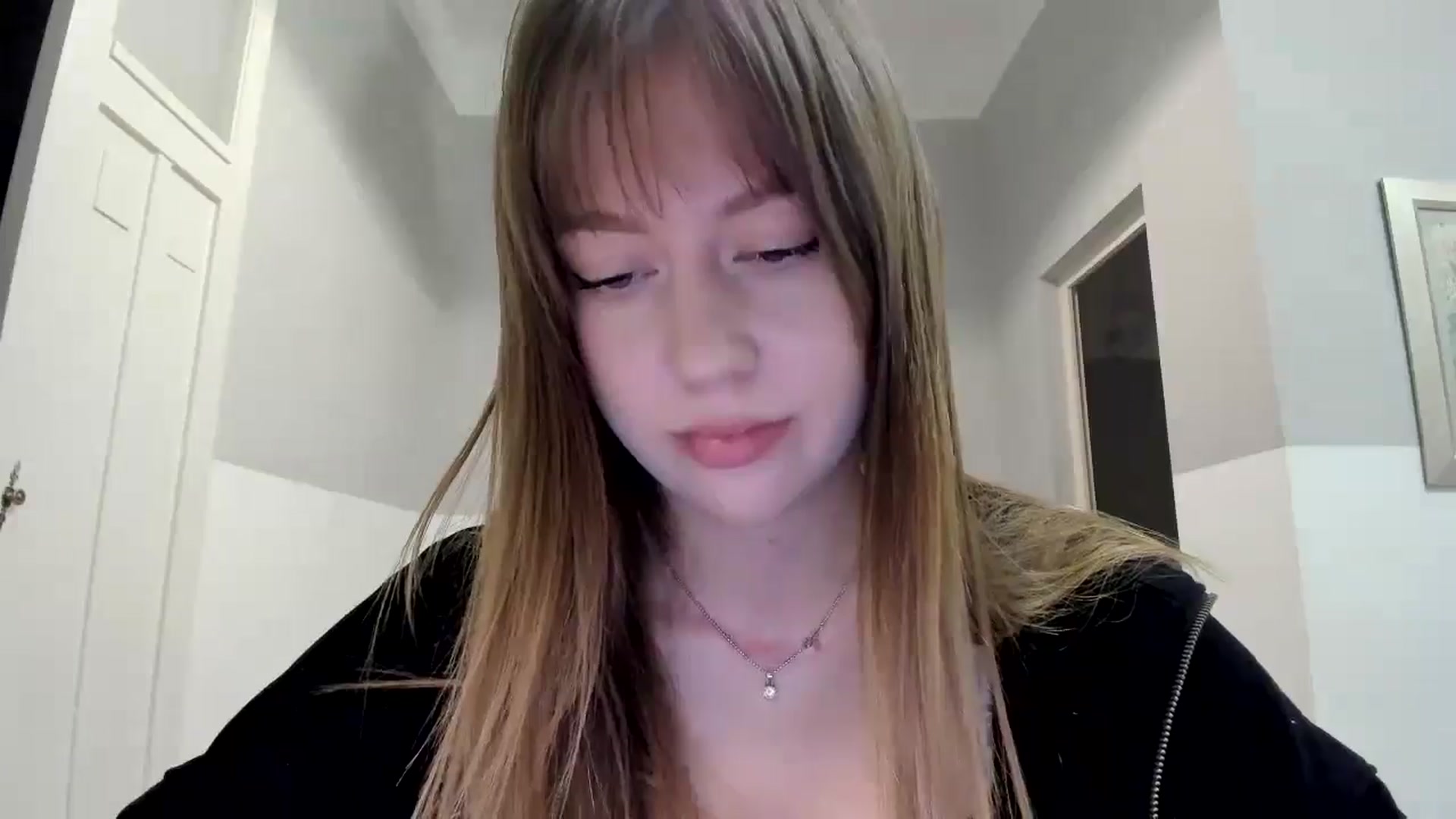 Gallery image thumbnail from RoboSasha's myfreecams stream on, 11/05/2025, 16:50 image 11 of 20
