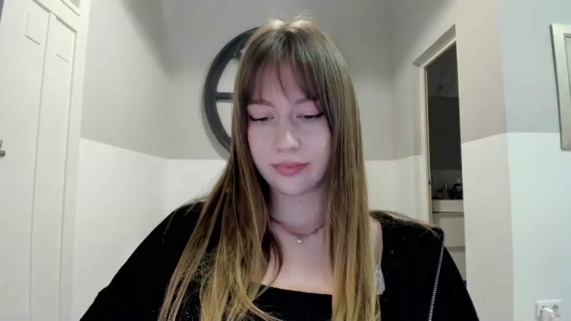 Gallery image thumbnail from RoboSasha's myfreecams stream on, 11/05/2025, 16:50 image 1 of 20