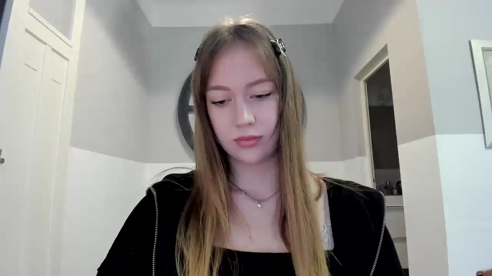 Gallery image thumbnail from RoboSasha's myfreecams stream on, 11/06/2025, 12:46 image 11 of 20