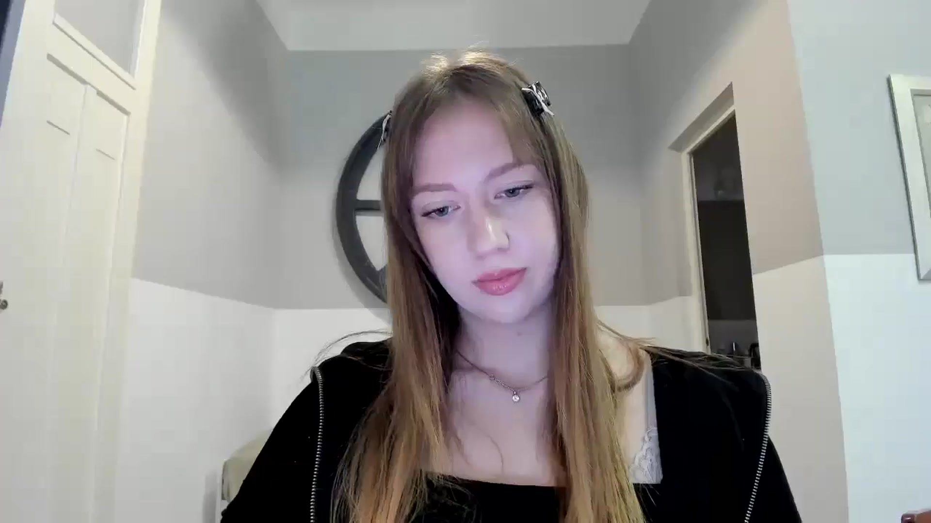 Gallery image thumbnail from RoboSasha's myfreecams stream on, 11/06/2025, 12:46 image 13 of 20