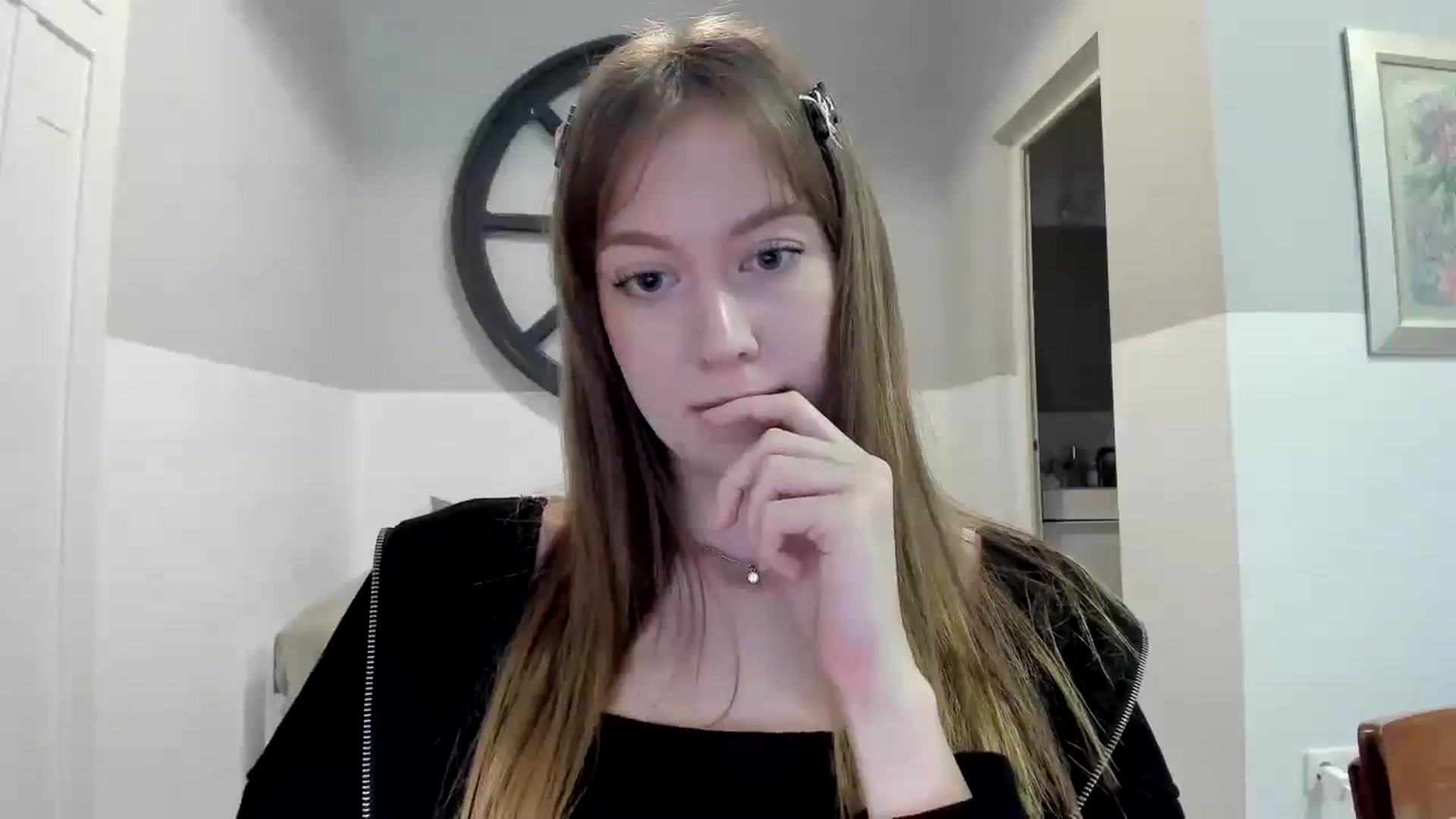 Gallery image thumbnail from RoboSasha's myfreecams stream on, 11/06/2025, 14:13 image 12 of 20