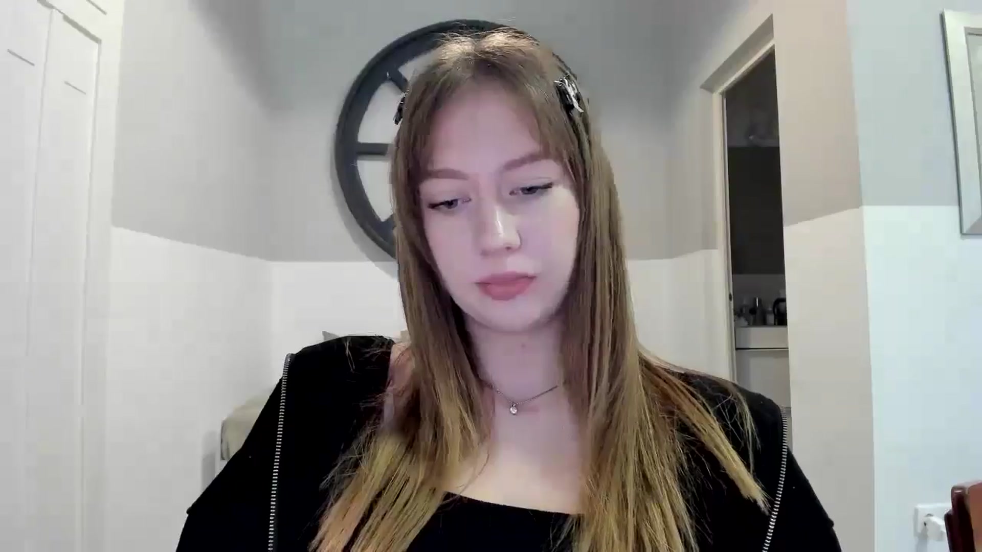Gallery image thumbnail from RoboSasha's myfreecams stream on, 11/06/2025, 14:13 image 8 of 20
