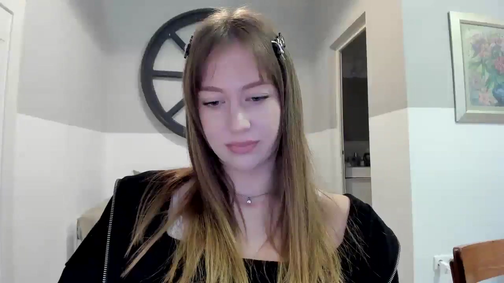 Gallery image thumbnail from RoboSasha's myfreecams stream on, 11/06/2025, 14:13 image 14 of 20