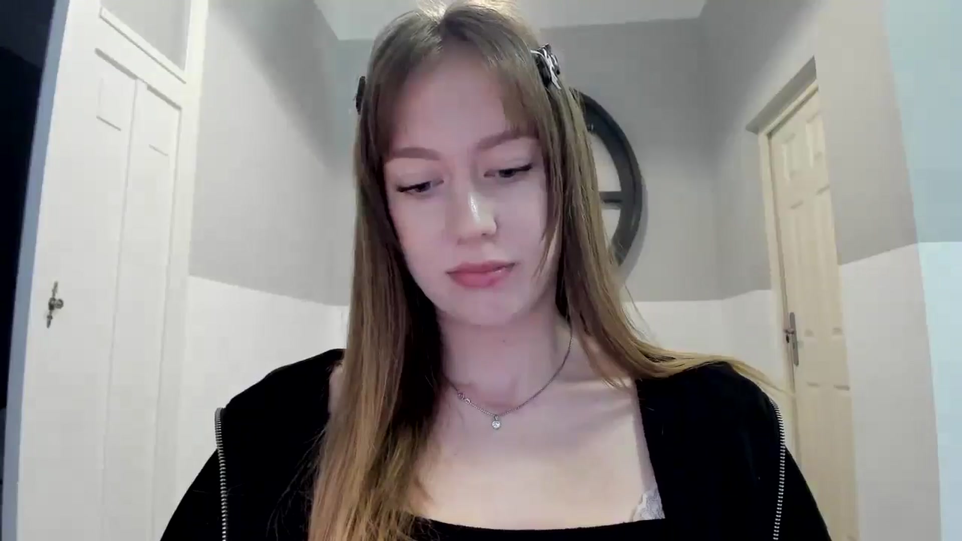 Gallery image thumbnail from RoboSasha's myfreecams stream on, 11/06/2025, 14:13 image 18 of 20