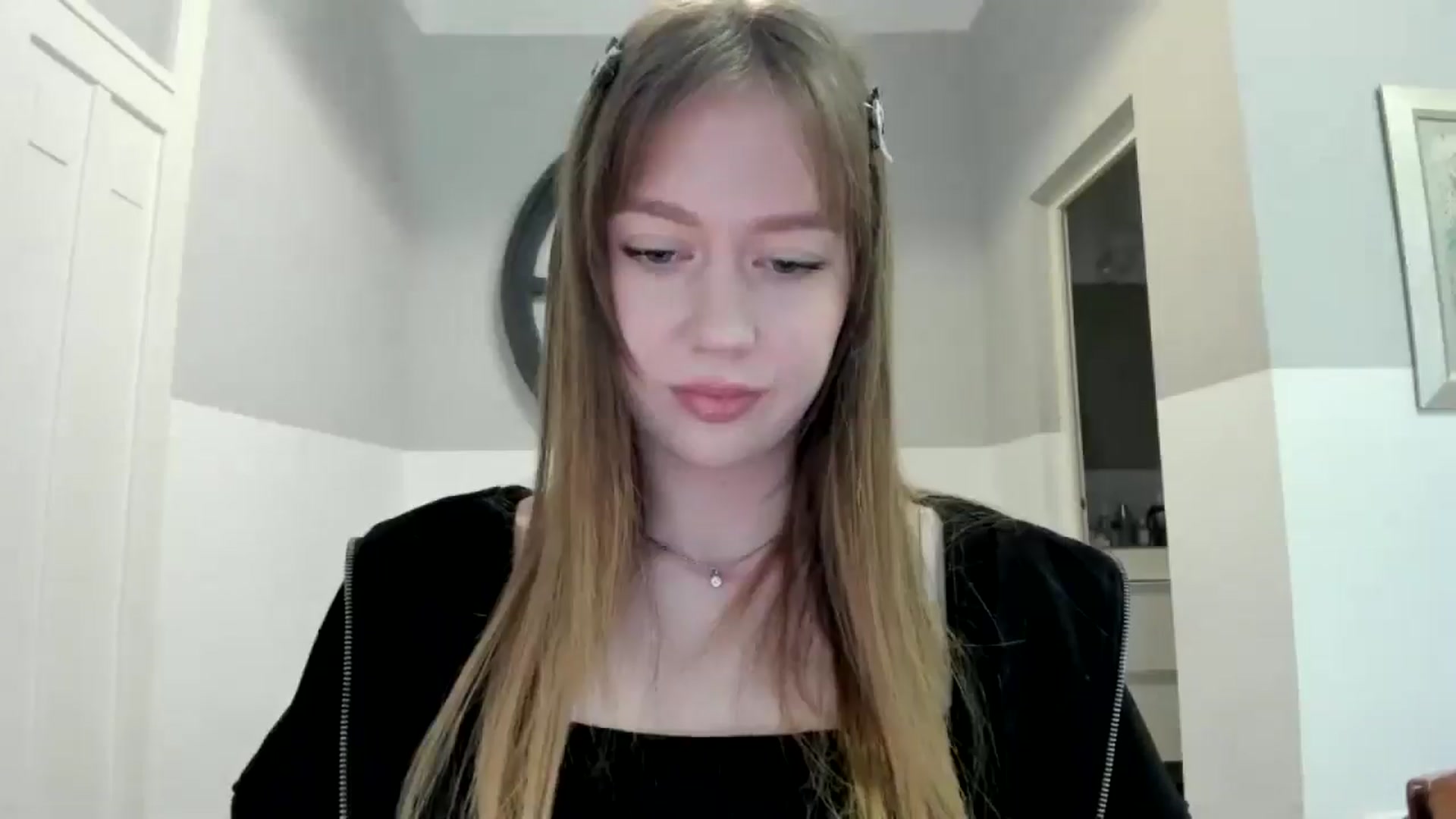 Gallery image thumbnail from RoboSasha's myfreecams stream on, 11/06/2025, 14:13 image 2 of 20