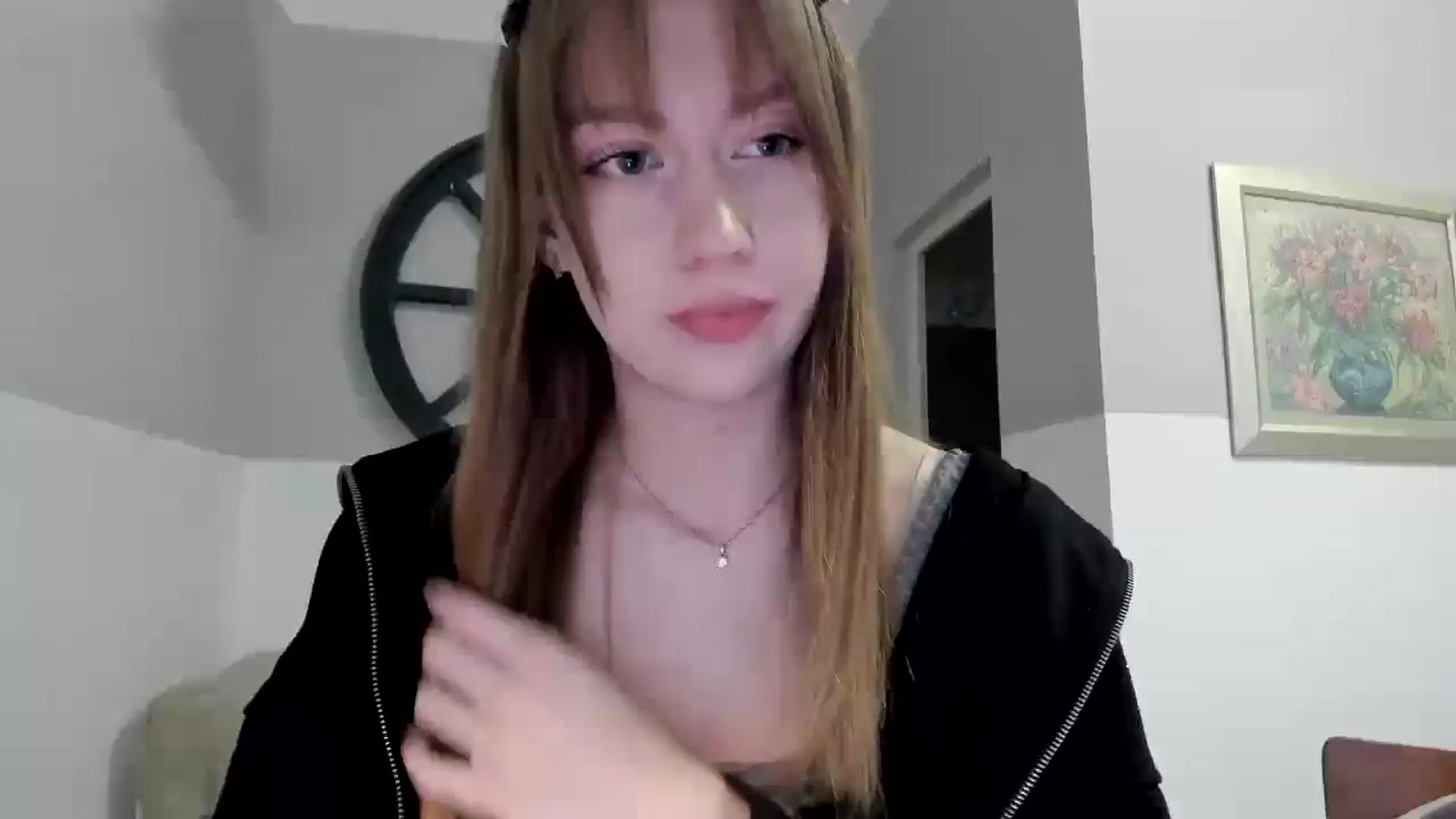 Gallery image thumbnail from RoboSasha's myfreecams stream on, 11/07/2025, 13:49 image 13 of 20