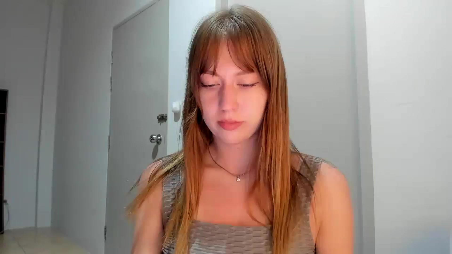 Gallery image thumbnail from RoboSasha's myfreecams stream on, 11/12/2025, 13:09 image 6 of 20