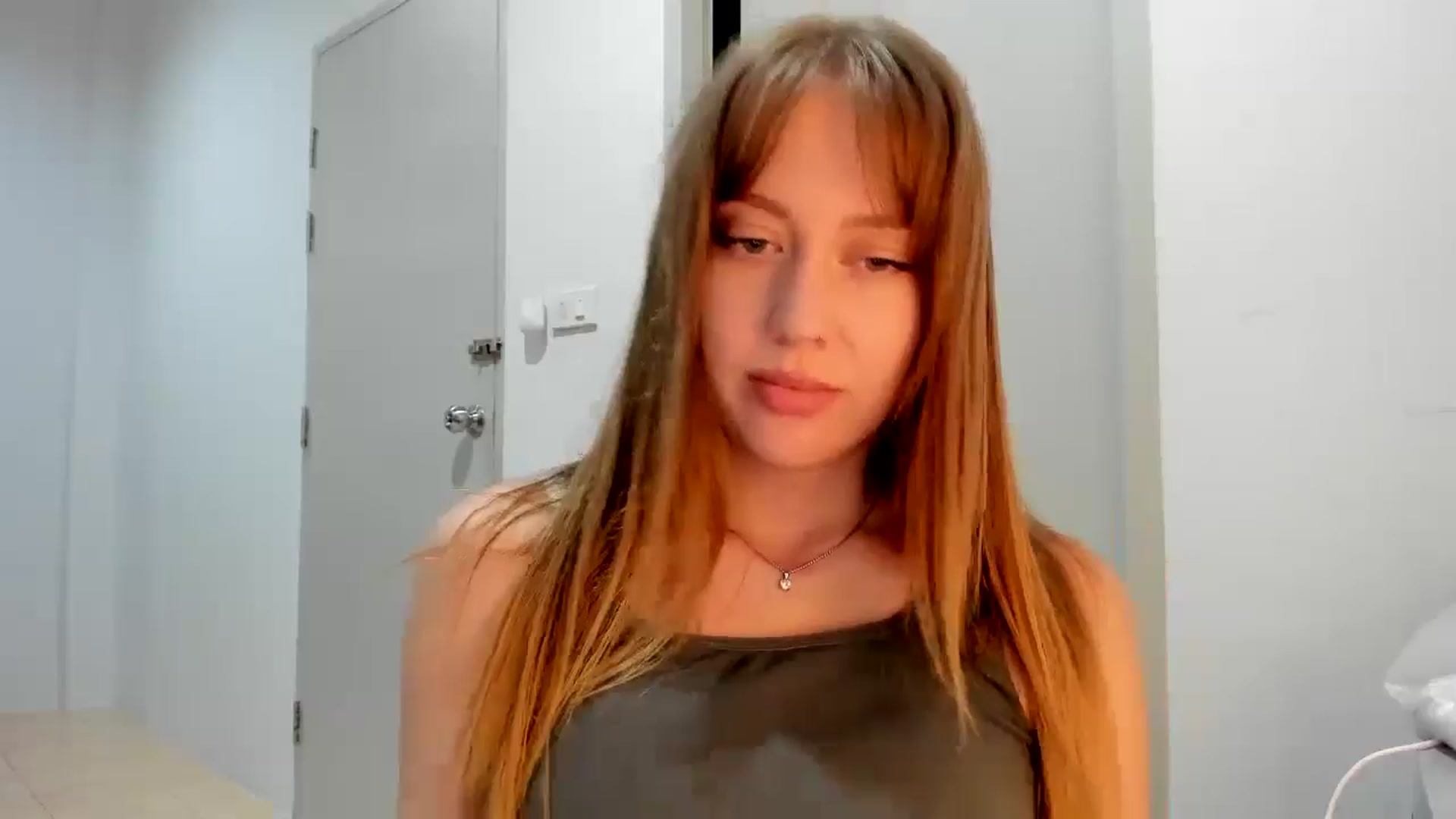Gallery image thumbnail from RoboSasha's myfreecams stream on, 11/15/2025, 14:08 image 5 of 20