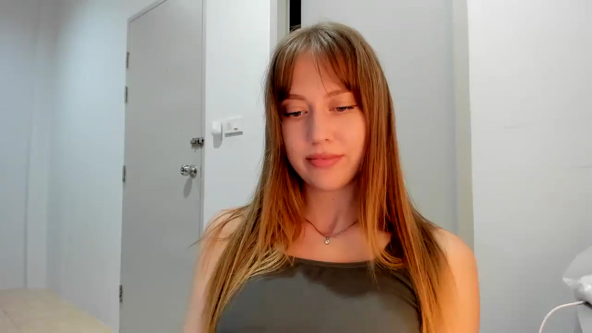 Gallery image thumbnail from RoboSasha's myfreecams stream on, 11/15/2025, 14:08 image 6 of 20