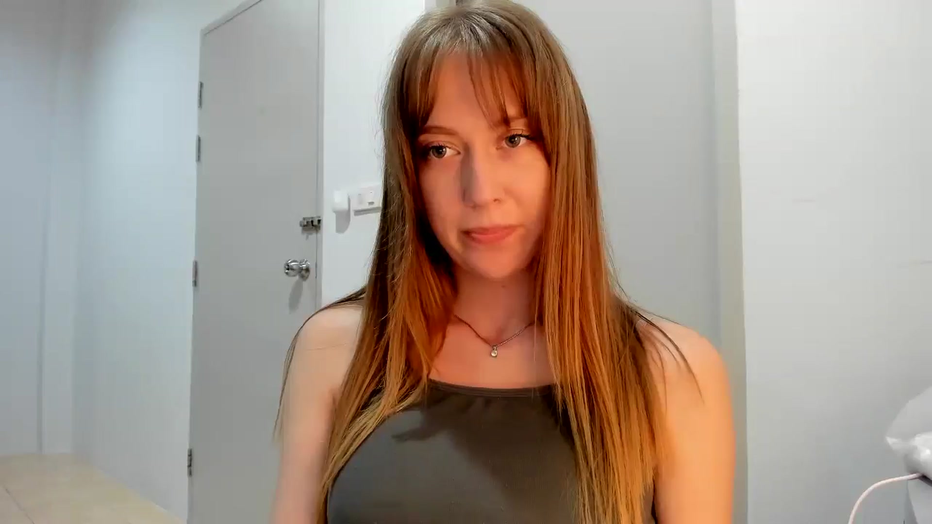 Gallery image thumbnail from RoboSasha's myfreecams stream on, 11/15/2025, 14:08 image 12 of 20