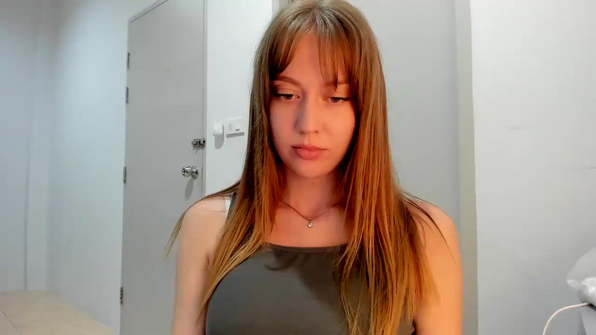 Gallery image thumbnail from RoboSasha's myfreecams stream on, 11/15/2025, 14:08 image 11 of 20
