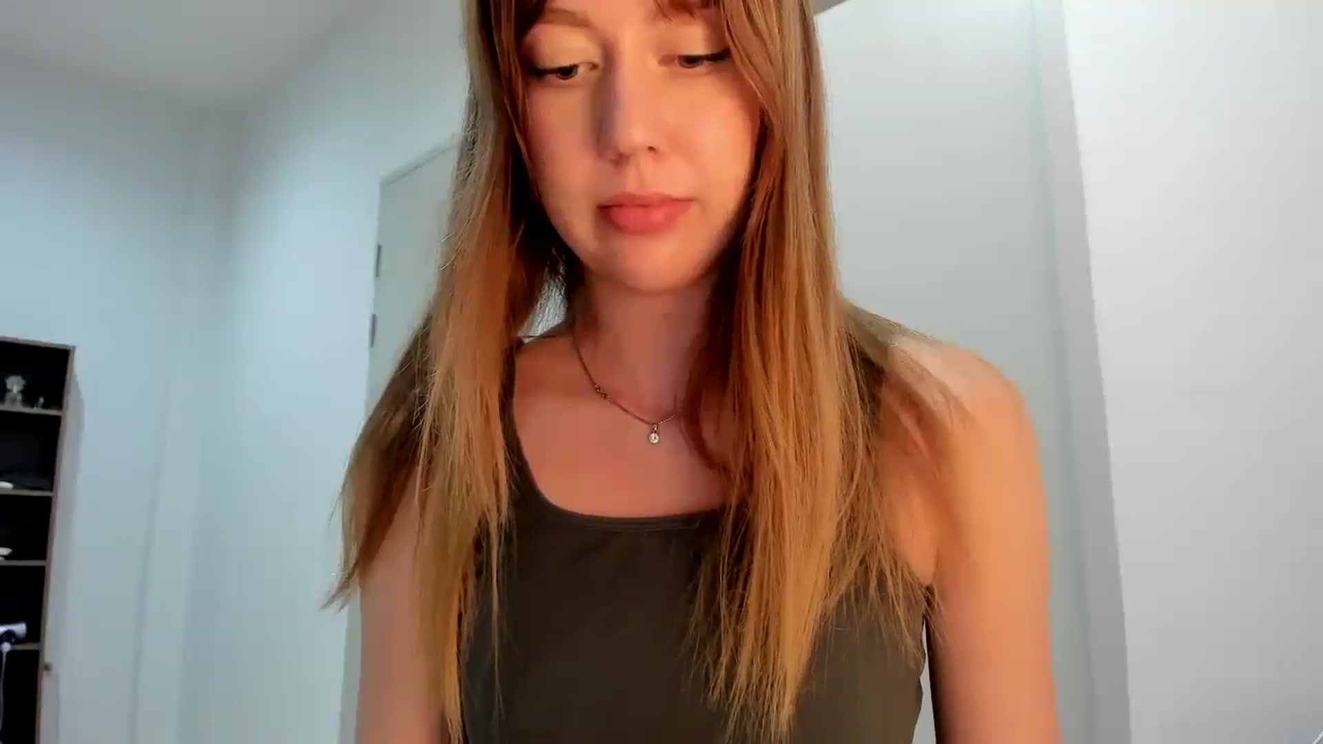 Gallery image thumbnail from RoboSasha's myfreecams stream on, 11/16/2025, 14:13 image 18 of 20