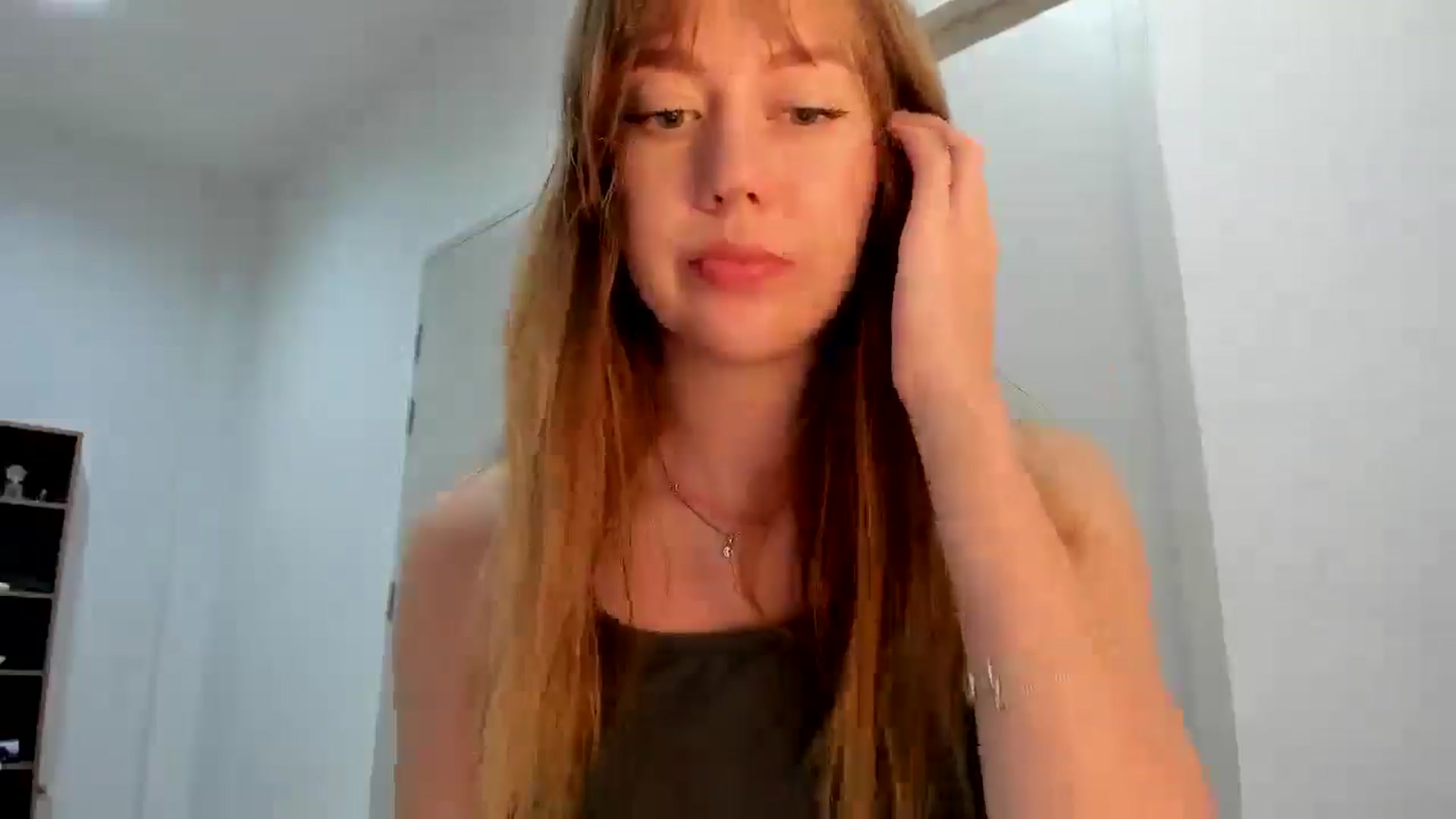 Gallery image thumbnail from RoboSasha's myfreecams stream on, 11/16/2025, 14:13 image 19 of 20