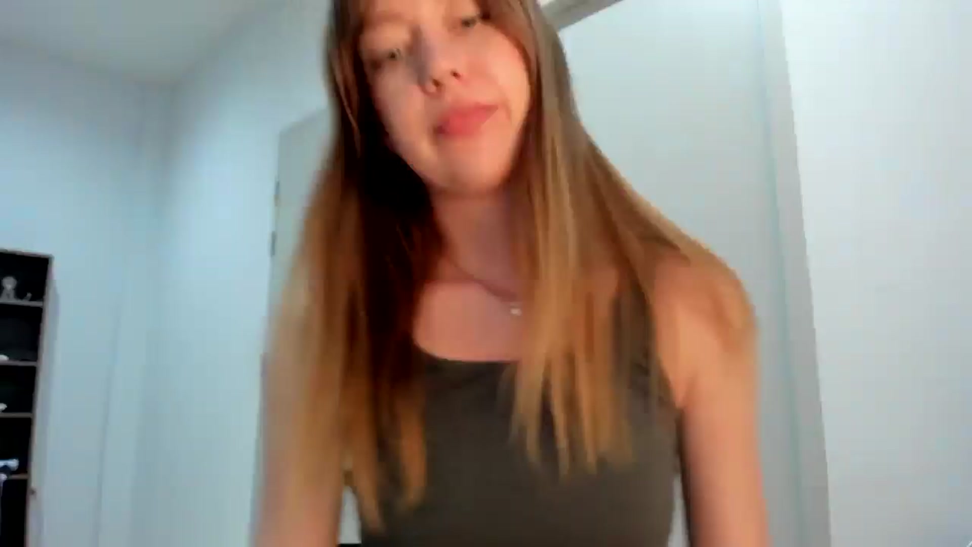 Gallery image thumbnail from RoboSasha's myfreecams stream on, 11/16/2025, 14:13 image 17 of 20
