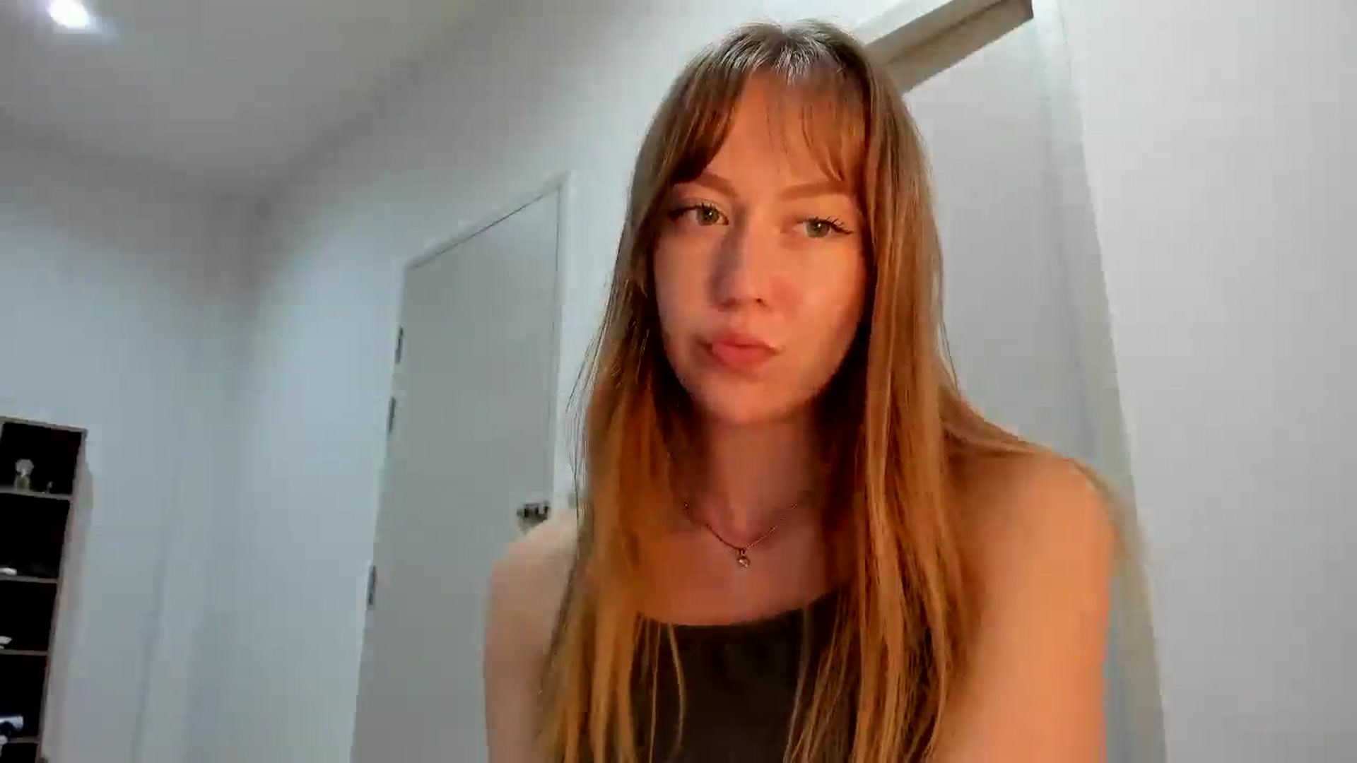 Gallery image thumbnail from RoboSasha's myfreecams stream on, 11/16/2025, 15:28 image 4 of 20