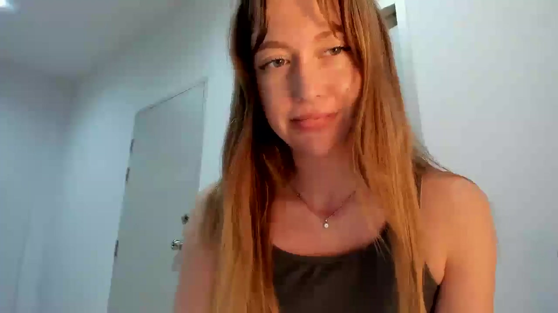 Gallery image thumbnail from RoboSasha's myfreecams stream on, 11/16/2025, 15:28 image 14 of 20