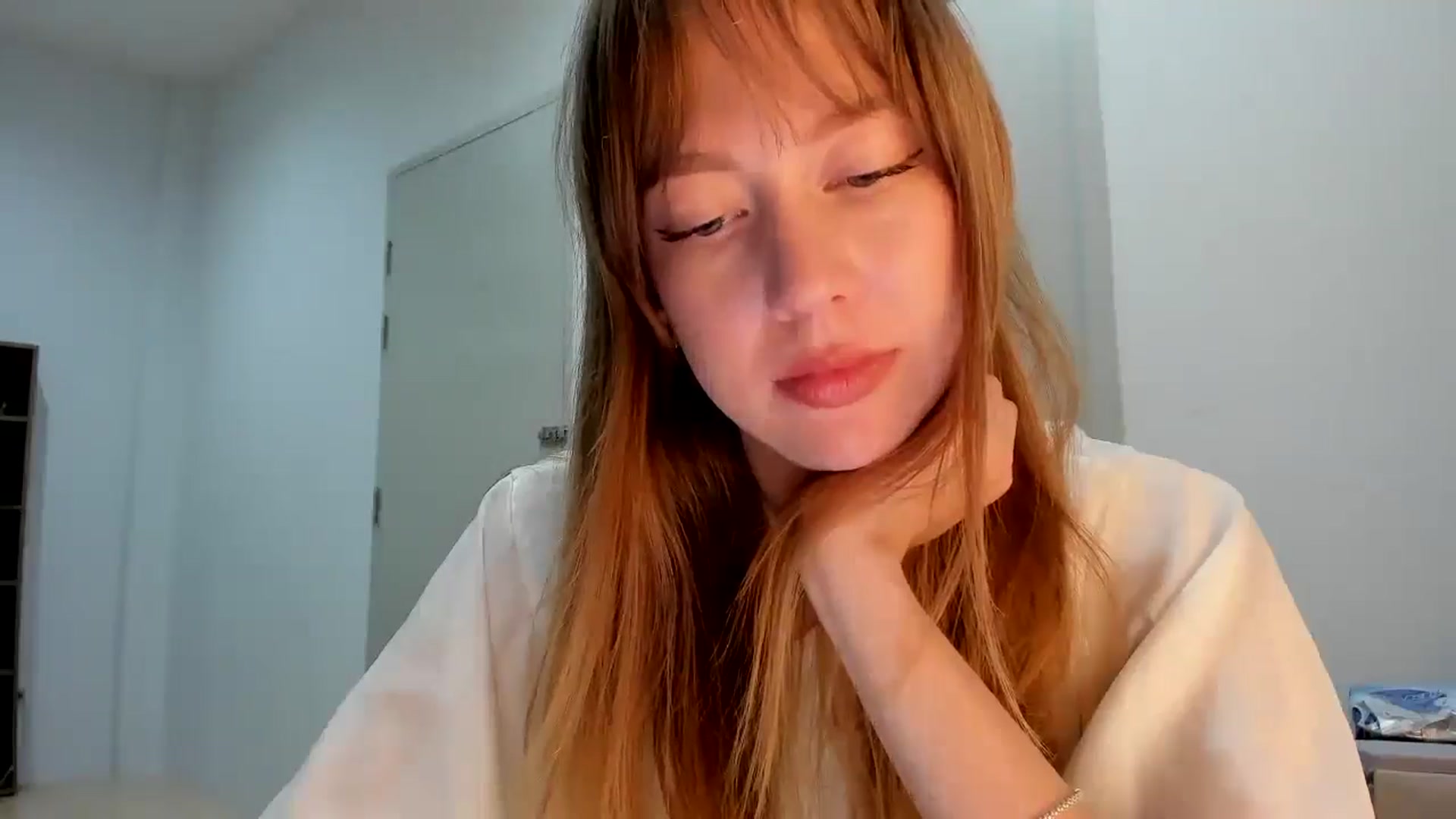 Gallery image thumbnail from RoboSasha's myfreecams stream on, 11/19/2025, 13:26 image 9 of 20