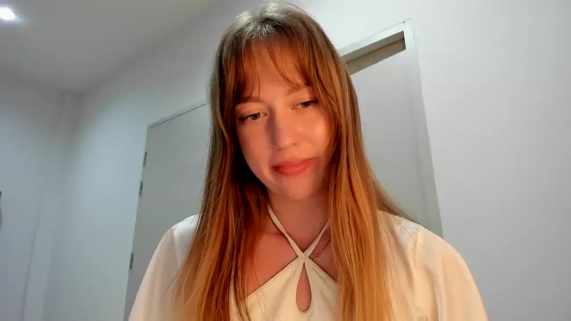 Gallery image thumbnail from RoboSasha's myfreecams stream on, 11/19/2025, 14:18 image 18 of 20