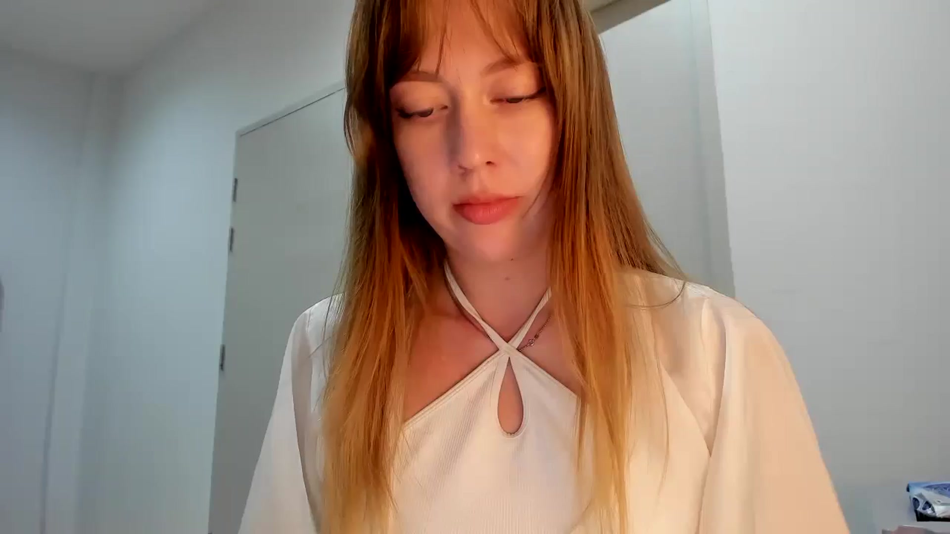 Gallery image thumbnail from RoboSasha's myfreecams stream on, 11/19/2025, 14:18 image 15 of 20