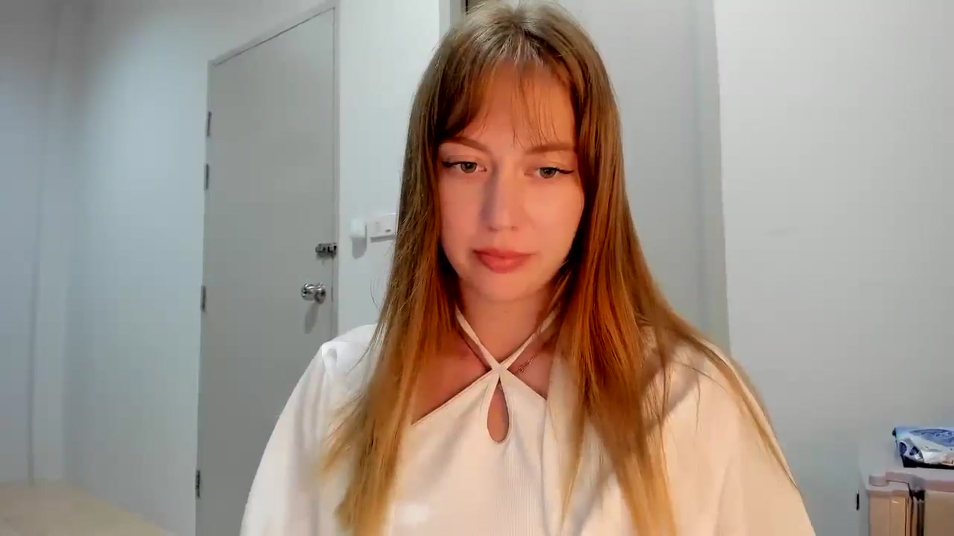 Gallery image thumbnail from RoboSasha's myfreecams stream on, 11/19/2025, 14:18 image 6 of 20