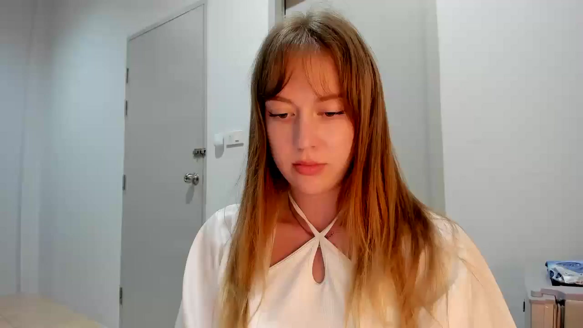 Gallery image thumbnail from RoboSasha's myfreecams stream on, 11/19/2025, 14:18 image 9 of 20