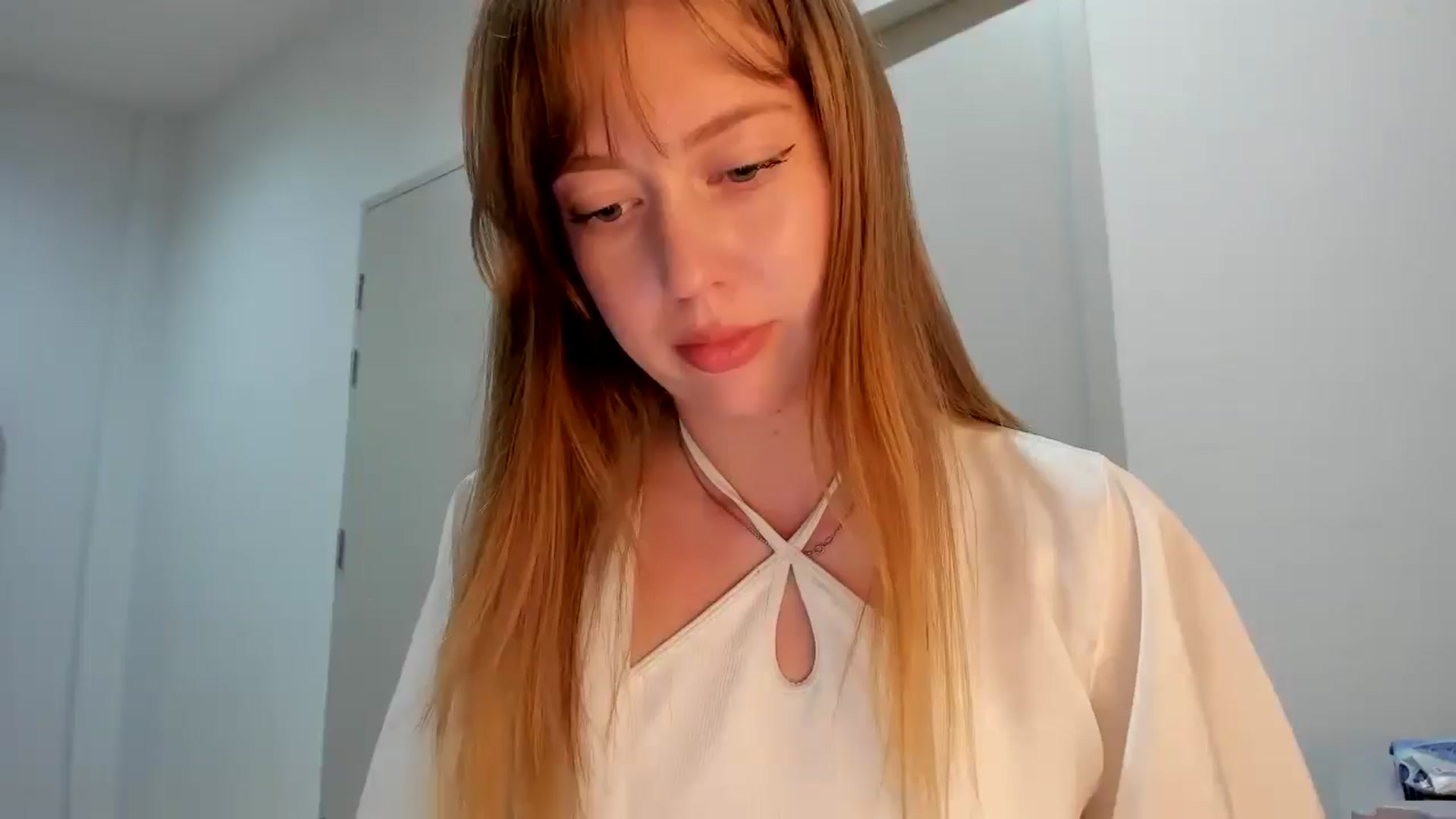 Gallery image thumbnail from RoboSasha's myfreecams stream on, 11/19/2025, 14:18 image 16 of 20