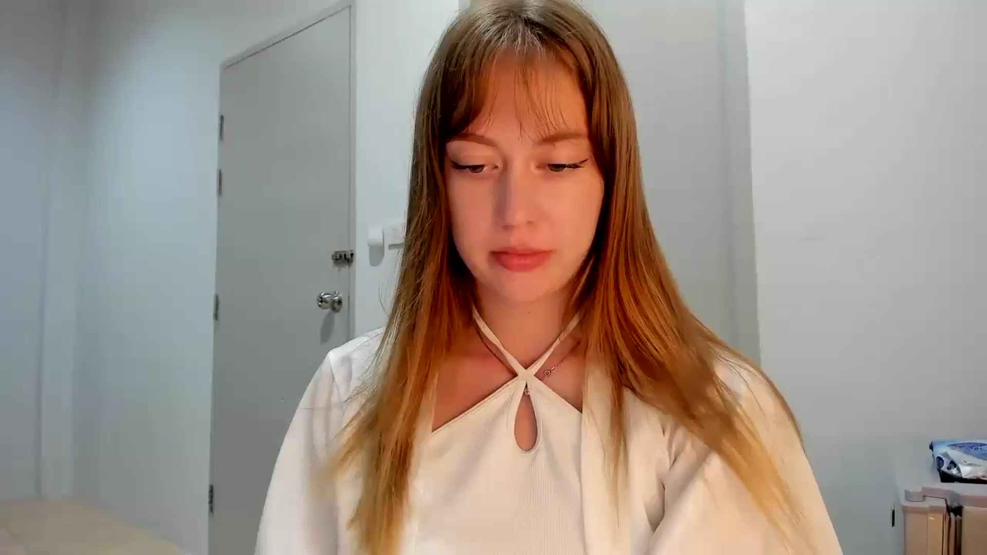 Gallery image thumbnail from RoboSasha's myfreecams stream on, 11/19/2025, 14:18 image 5 of 20