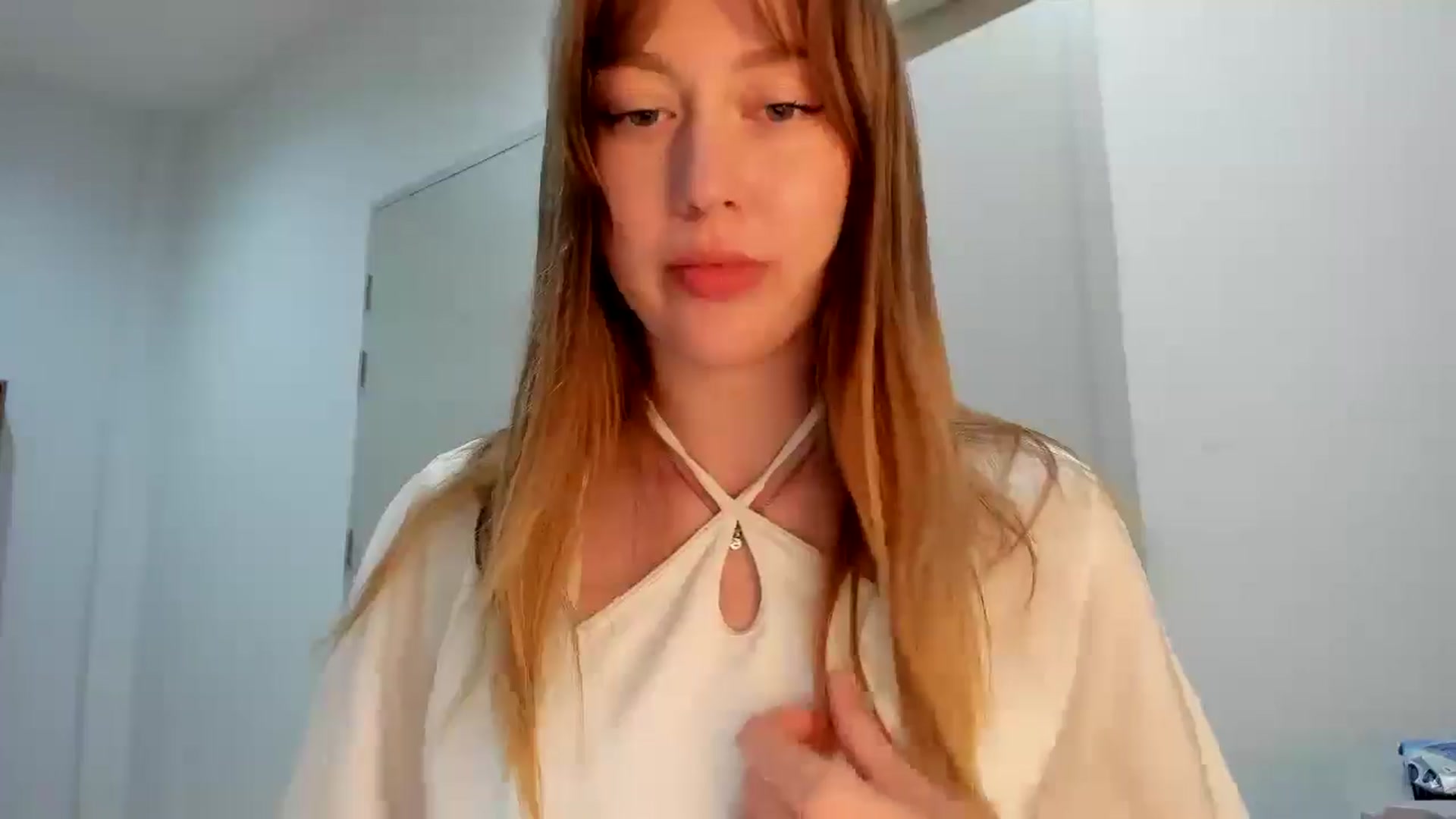 Gallery image thumbnail from RoboSasha's myfreecams stream on, 11/19/2025, 14:46 image 11 of 20