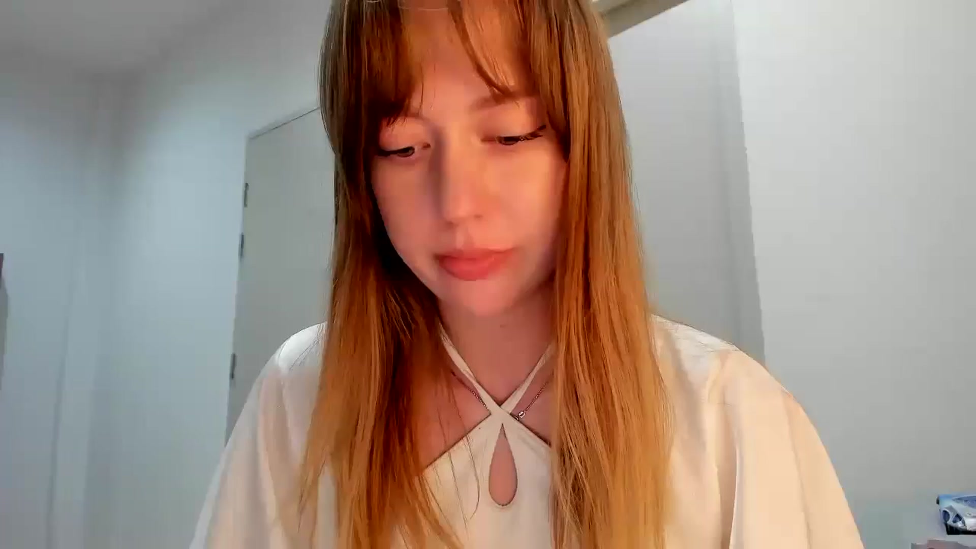 Gallery image thumbnail from RoboSasha's myfreecams stream on, 11/19/2025, 14:46 image 16 of 20
