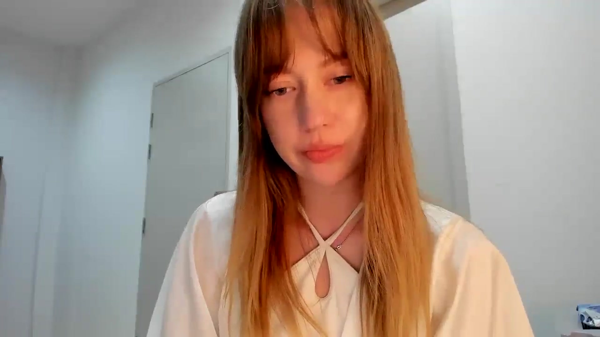 Gallery image thumbnail from RoboSasha's myfreecams stream on, 11/19/2025, 14:46 image 15 of 20