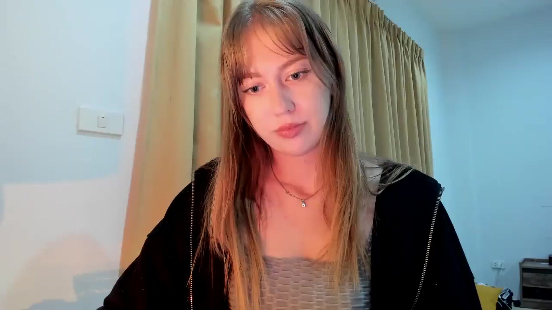 Gallery image thumbnail from RoboSasha's myfreecams stream on, 11/20/2025, 14:28 image 3 of 20
