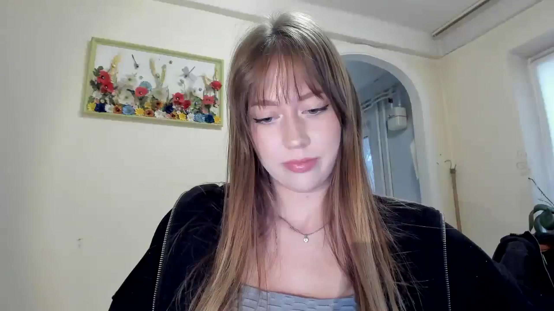 Gallery image thumbnail from RoboSasha's myfreecams stream on, 11/28/2025, 13:19 image 12 of 20