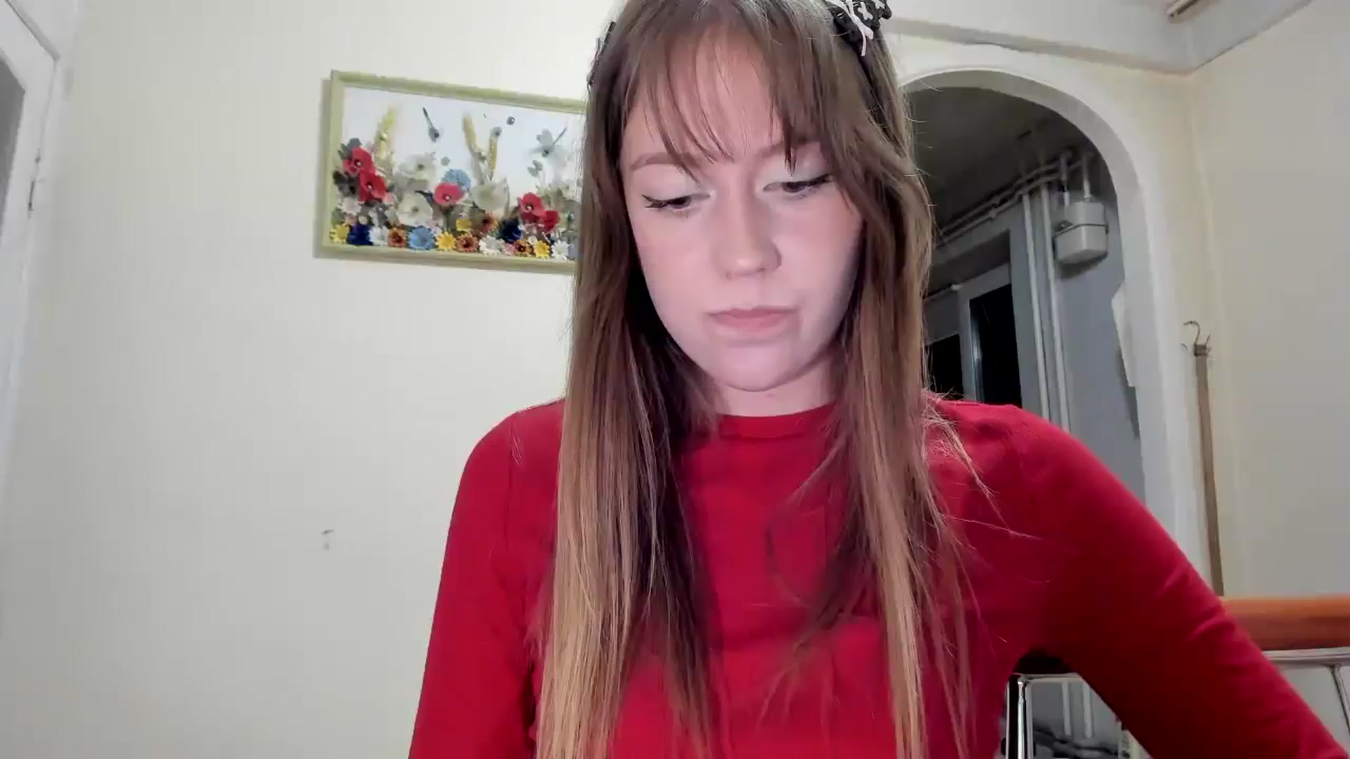 Gallery image thumbnail from RoboSasha's myfreecams stream on, 12/17/2025, 17:06 image 15 of 20