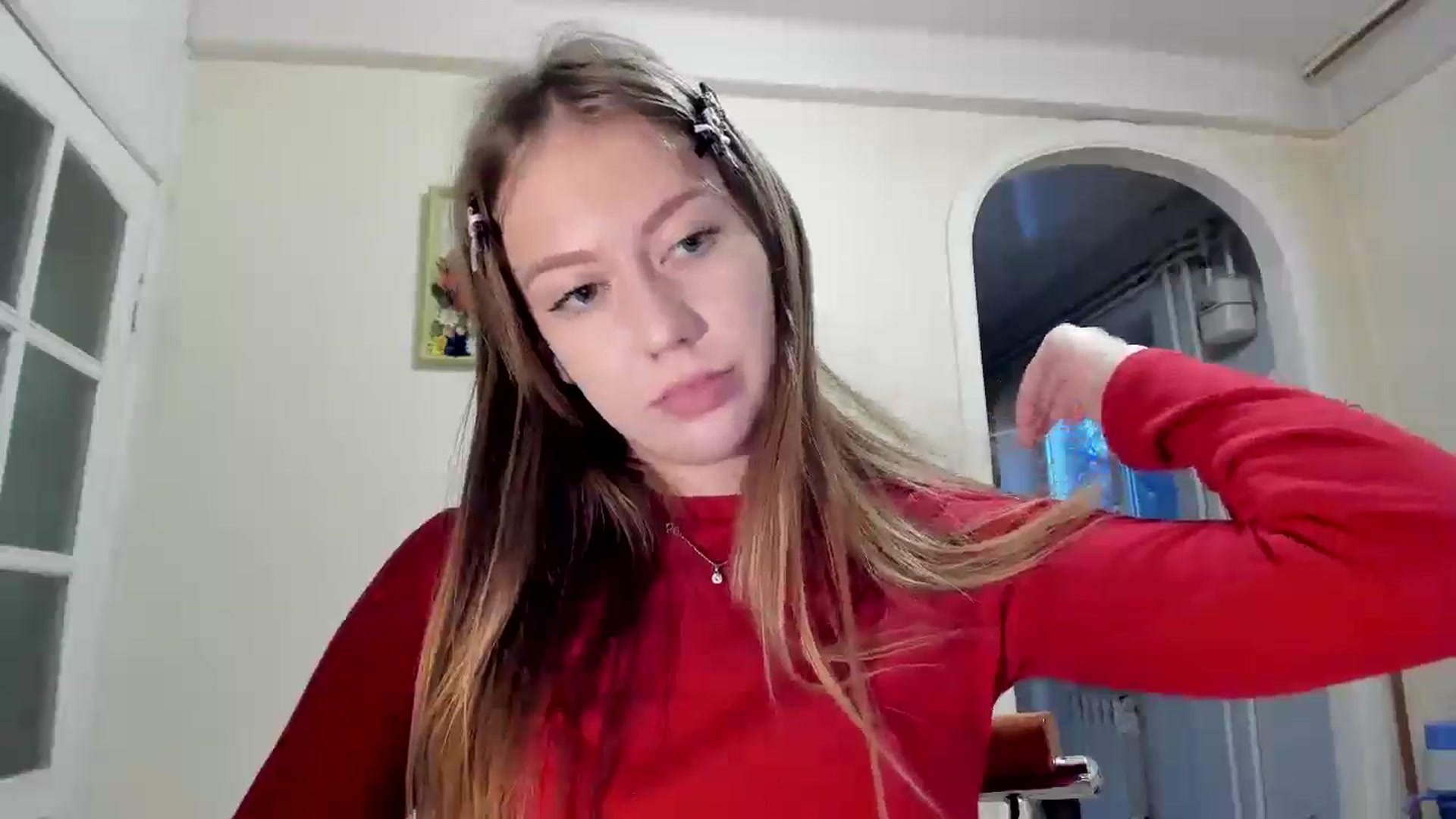 Gallery image thumbnail from RoboSasha's myfreecams stream on, 12/18/2025, 14:05 image 13 of 20