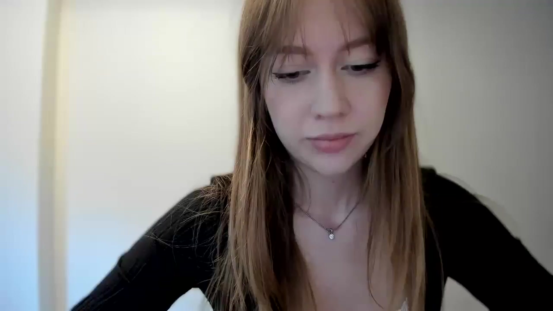 Gallery image thumbnail from RoboSasha's myfreecams stream on, 12/29/2025, 12:30 image 1 of 20