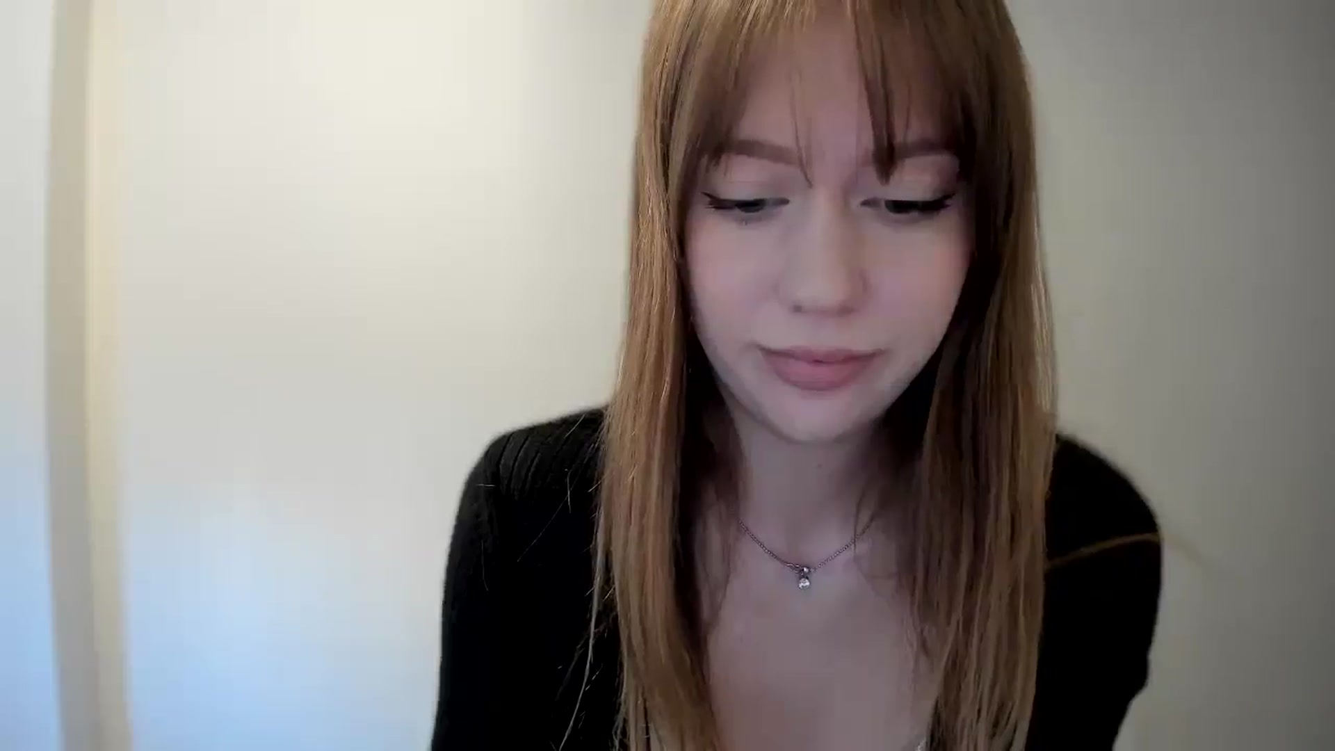 Gallery image thumbnail from RoboSasha's myfreecams stream on, 12/29/2025, 13:19 image 8 of 20