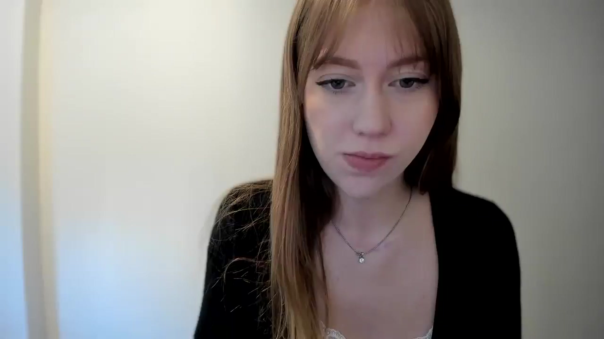 Gallery image thumbnail from RoboSasha's myfreecams stream on, 12/29/2025, 13:19 image 1 of 20