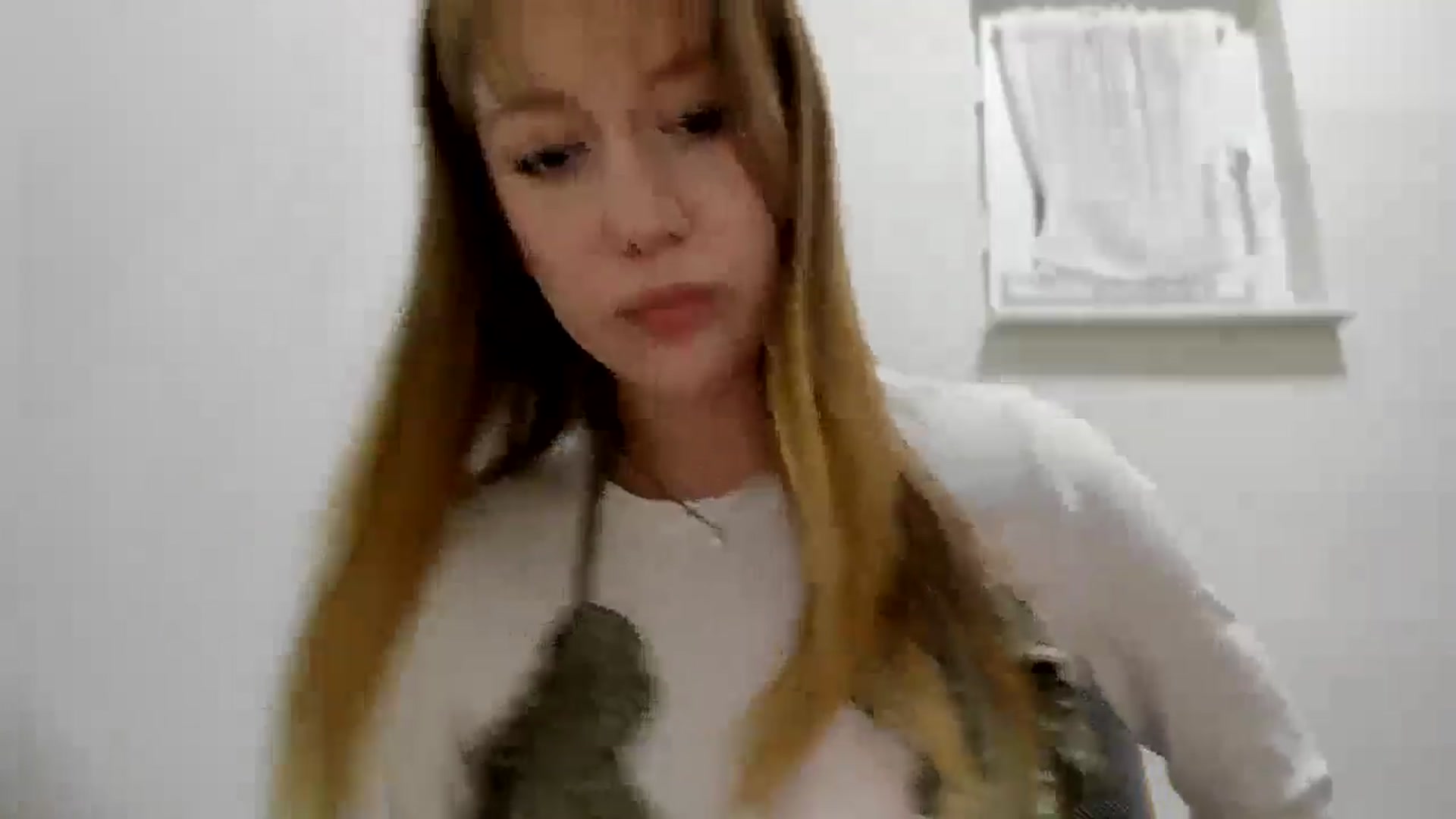 Gallery image thumbnail from RoboSasha's myfreecams stream on, 01/07/2026, 13:37 image 13 of 20